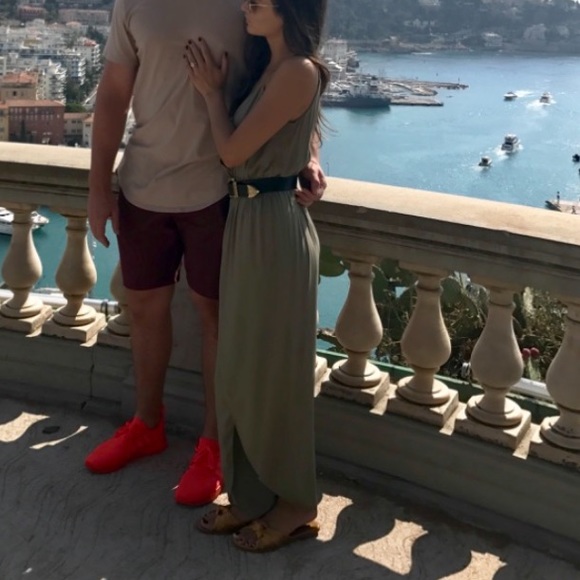 Delacy Olive Green Plunge Jumpsuit with Slits - Picture 3 of 5